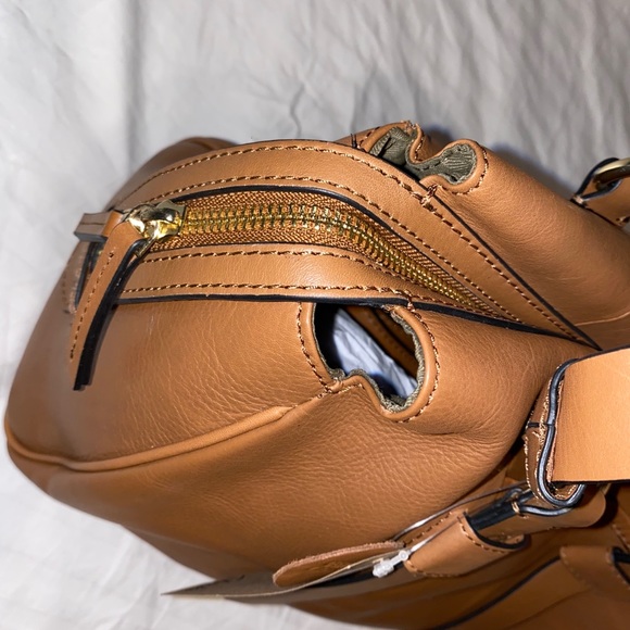 Clarks - Picture 8 of 8